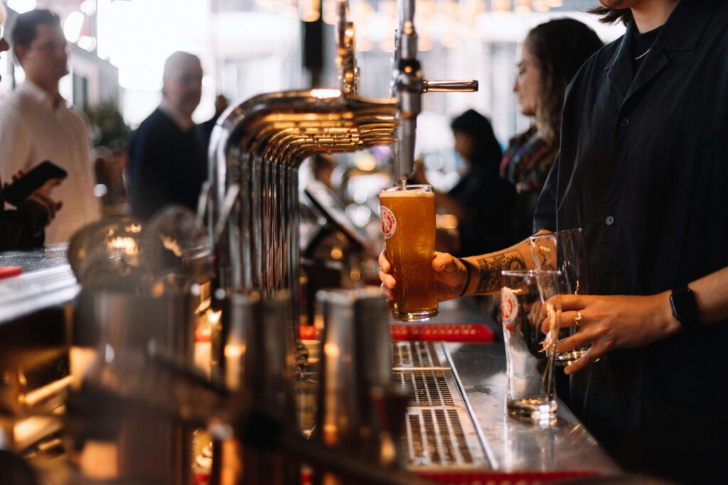 pub-draft-beer-tap